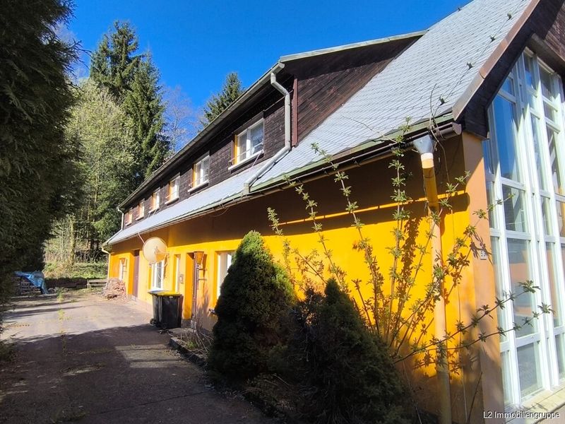 Provisionsfrei! Großzügiges Immobilien-Ensemble für Gewerbe und Privat mit enormem Potenzial